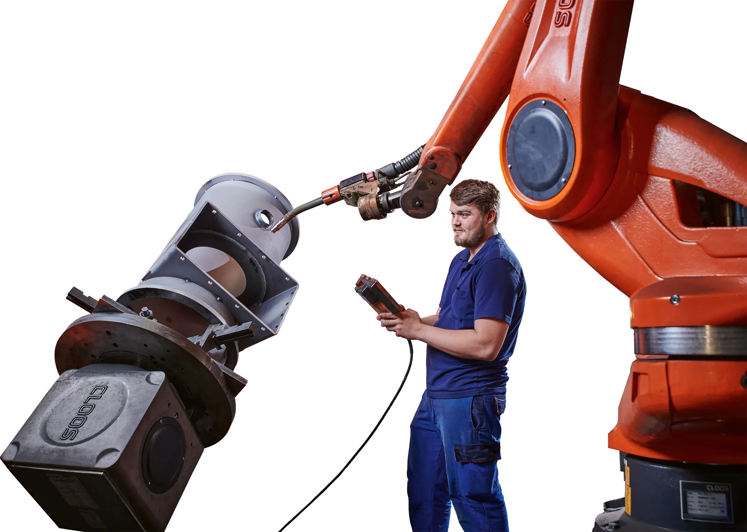 Un técnico en montaje mecánico maneja un robot de soldadura en la empresa de fabricación por encargo SPALECK