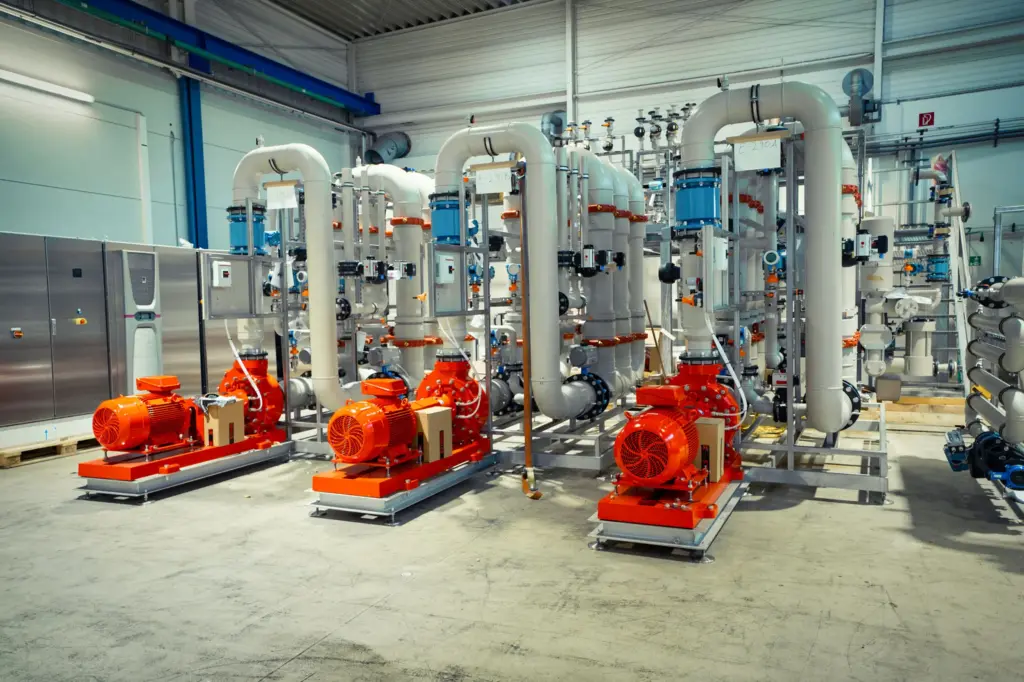 Planta de tratamiento de aguas residuales para el tratamiento de aguas residuales industriales del fabricante SPALECK Wassertechnik