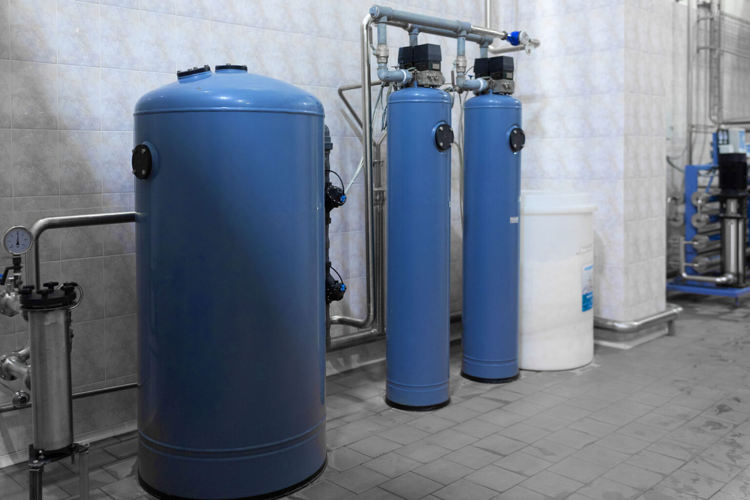Depósitos azules para el intercambio iónico en el tratamiento del agua.