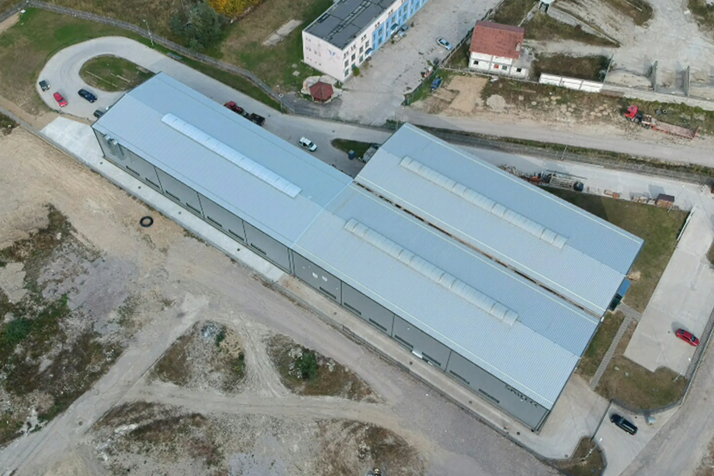 Drohnenansicht der SPALECK Halle in Resita, Rumänien